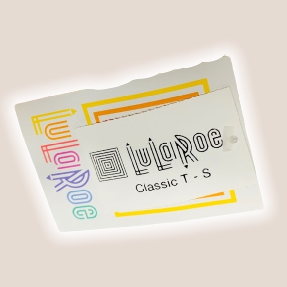 New With Tags Lularoe Classic Tee Size Small - Picture 4 of 4